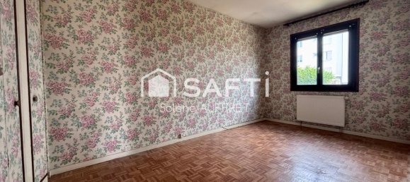 2 bedrooms House in Canteleu, France No. 357239 6