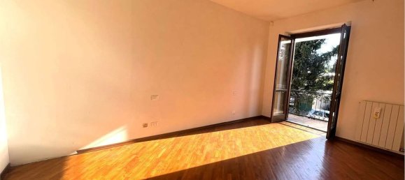 3-salle Appartement à Rovellasca, Italy No. 282456 7