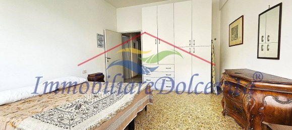 2 bedrooms Apartment in Florence, Italy No. 274539 6