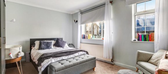 2 bedrooms Apartment in London, United Kingdom No. 9638 4