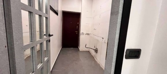 Propiedad comercial de 5 habitaciónes en Milan, Italy No. 324270 5