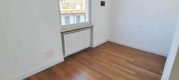 4 rooms Apartment in Florence, Italy No. 38696 22