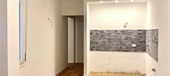 4 rooms Apartment in Florence, Italy No. 38696 26