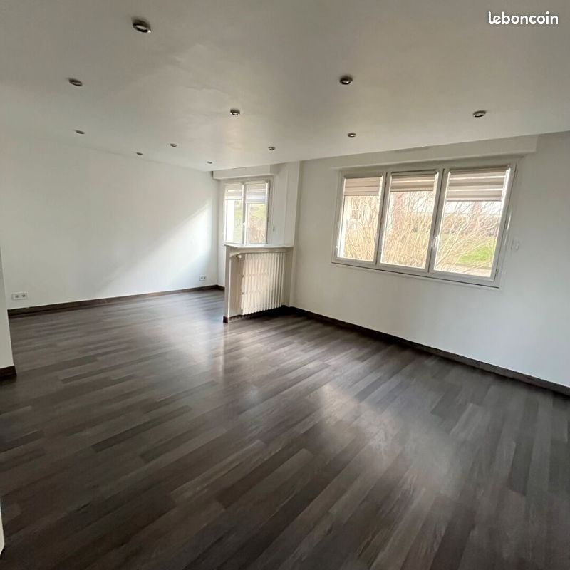 3 bedrooms Apartment in Marly-le-Roi, France No. 178511