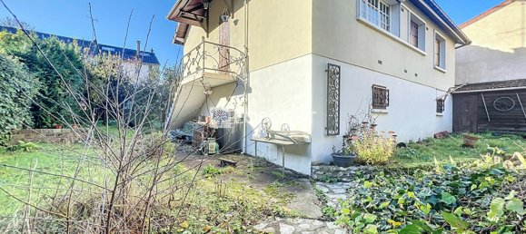 2 bedrooms House in Saint-Cyr-l'Ecole, France No. 169139 8