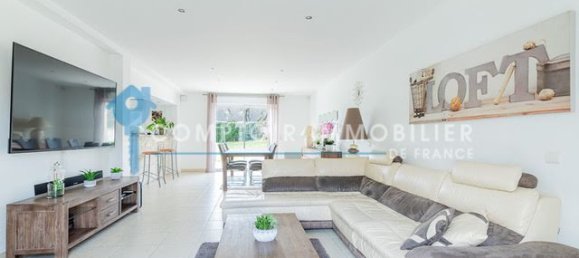 4 bedrooms House in Morangis, France No. 164150 2