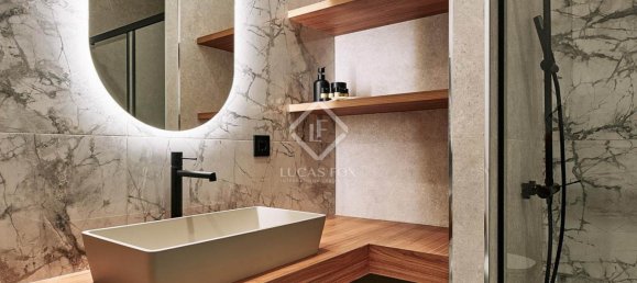 3 bedrooms Apartment in Madrid, Spain No. 127828 2