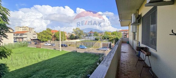 4 bedrooms Apartment in Pescara, Italy No. 33789 33