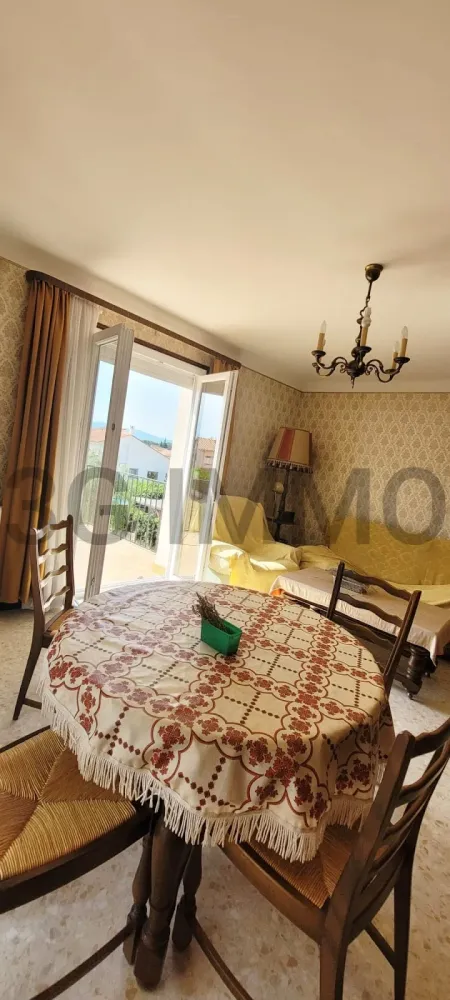 Villa de 3 dormitorios en Maureillas-las-Illas, France No. 345200