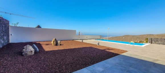 4 bedrooms House in Adeje, Spain No. 92727 10