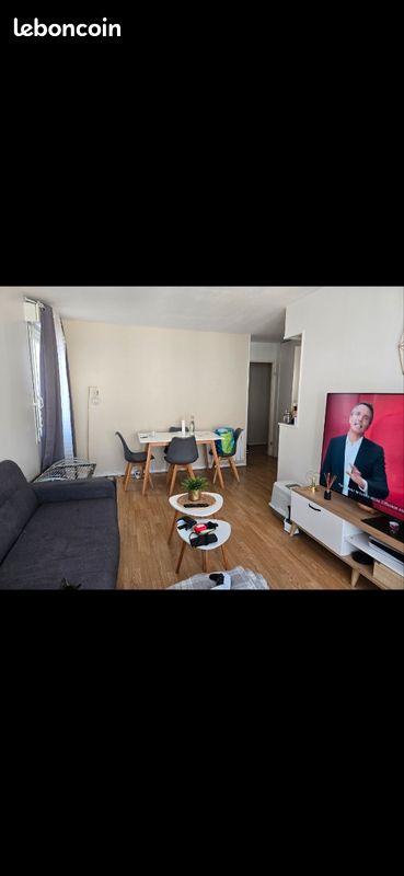 2 bedrooms Apartment in Taverny, France No. 301117