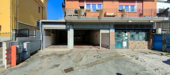 150m² Commercial property in Albano Laziale, Italy No. 350099 2