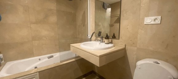 Apartamento de 2 dormitorios en La Duquesa, Spain No. 133652 12