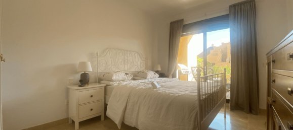 Apartamento de 2 dormitorios en La Duquesa, Spain No. 133652 10