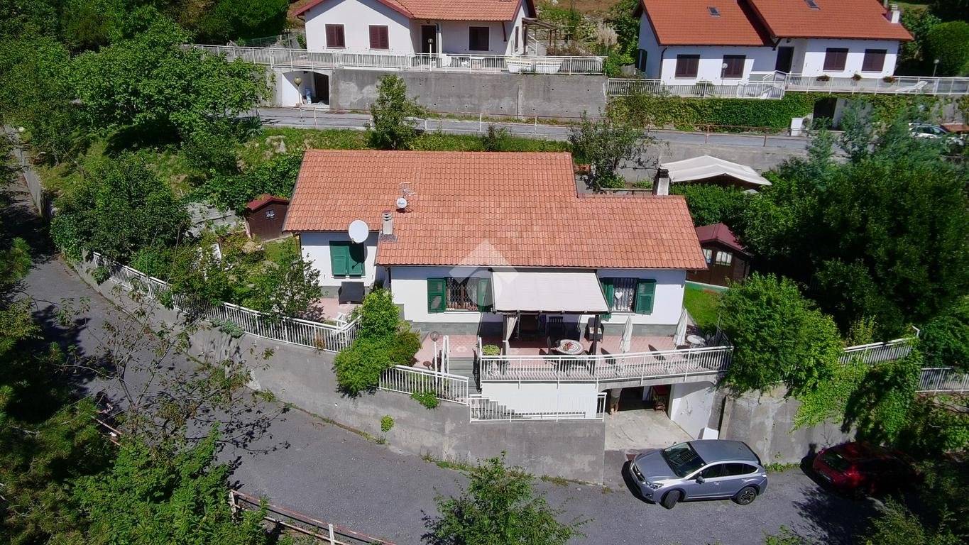 3 Schlafzimmer Villa in Magliolo, Italy, Nr. 358504