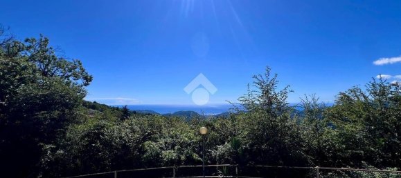 3 Schlafzimmer Villa in Magliolo, Italy, Nr. 358504 4