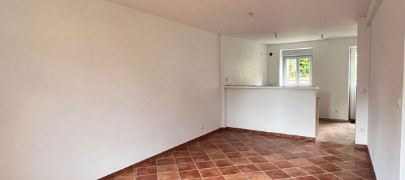 4 bedrooms House in Sainte-Genevieve, France No. 61493 3