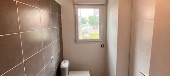 4 bedrooms House in Sainte-Genevieve, France No. 61493 6