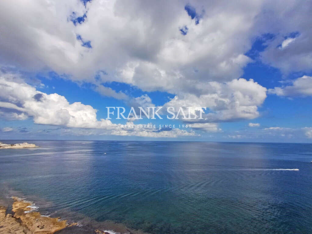 3 bedrooms Penthouse in Sliema, Malta No. 7717