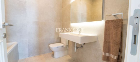 3 bedrooms Penthouse in Sliema, Malta No. 7717 21