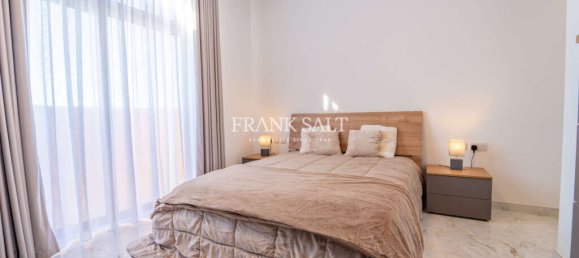 3 bedrooms Penthouse in Sliema, Malta No. 7717 15