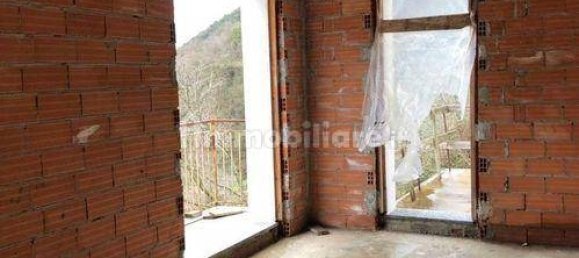 5 rooms Villa in Avegno, Italy No. 131825 10