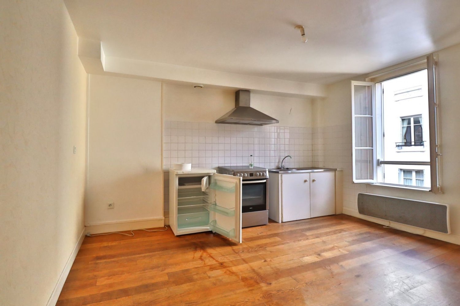 Apartamento de 2 dormitorios en Troyes, France No. 55886