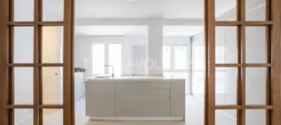 3 bedrooms Apartment in Madrid, Spain No. 151351 5