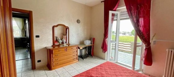 Apartamento de 3 habitaciónes en Bra, Italy No. 15811 14