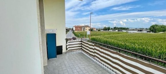 Apartamento de 3 habitaciónes en Bra, Italy No. 15811 17