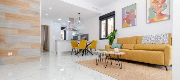 3 bedrooms Villa in Torrevieja, Spain No. 11105 3