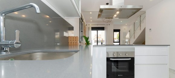 3 bedrooms Villa in Torrevieja, Spain No. 11105 13