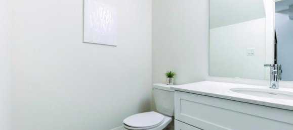 3 bedrooms House in Oakville, Canada No. 745 12