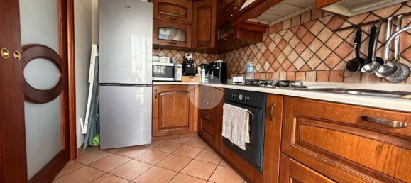 2 Schlafzimmer Wohnung in Naples, Italy, Nr. 53997 8