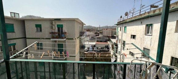 2 Schlafzimmer Wohnung in Naples, Italy, Nr. 53997 10