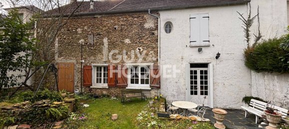 3 bedrooms House in Grisy-Suisnes, France No. 126251 8
