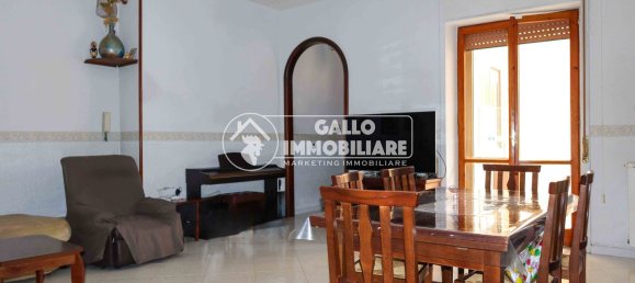 Квартира с 3 комнатами в Монтефорте Ирпино, Италия № 105497 3