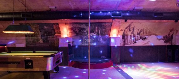 Bar em Es Castell, Spain N.º 2066 15