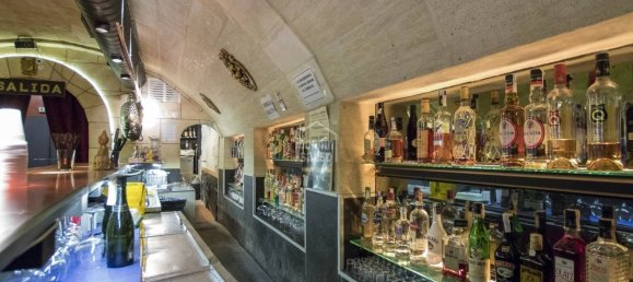 Bar em Es Castell, Spain N.º 2066 19