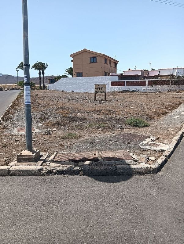 Земельный участок 216м² в Агуимес, Испания № 180401