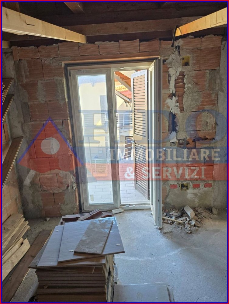 3 bedrooms Apartment in Saviano, Italy No. 363858