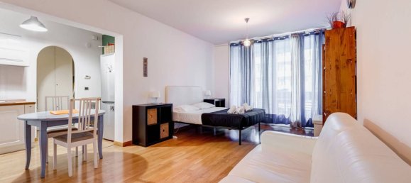 Studio in Rome, Italy No. 214913 3