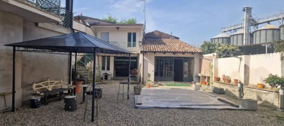 4-salle Villa à Godiasco Salice Terme, Italy No. 90189 5