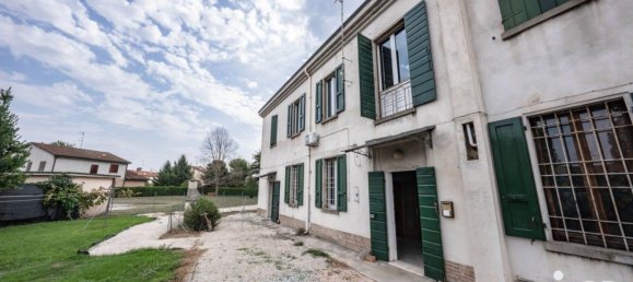 2 bedrooms House in Ferrara, Italy No. 317789 21