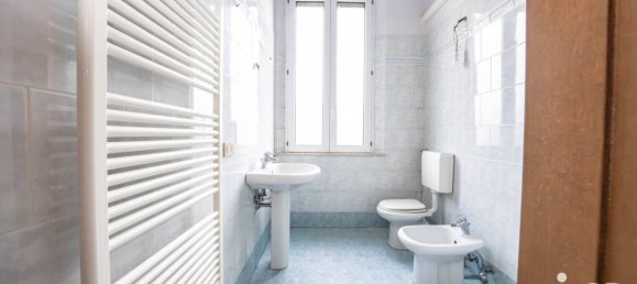 2 bedrooms House in Ferrara, Italy No. 317789 15