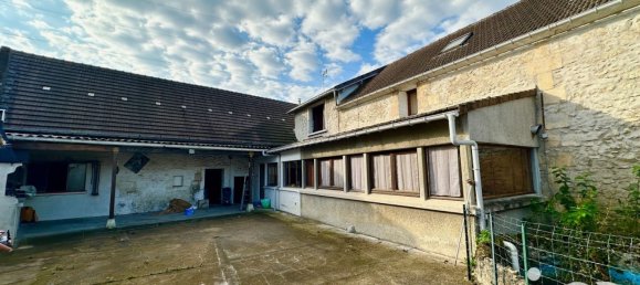 4 chambres Maison à Monceaux, France No. 220063 2