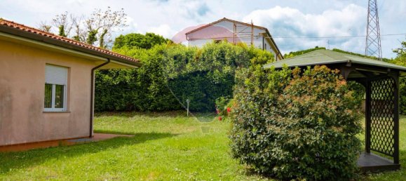 24-salle Villa à Fabriano, Italy No. 262205 38