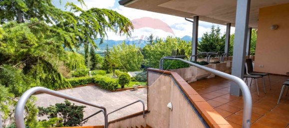 24-salle Villa à Fabriano, Italy No. 262205 39