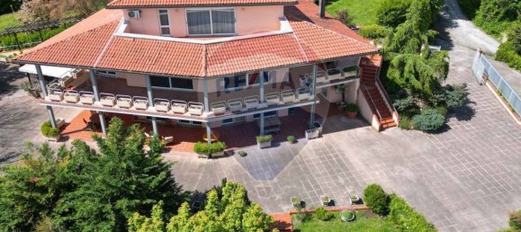 24-salle Villa à Fabriano, Italy No. 262205 2