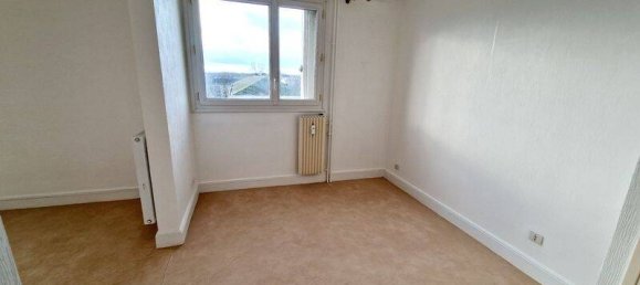 2 Schlafzimmer Wohnung in Compiegne, France, Nr. 103267 8